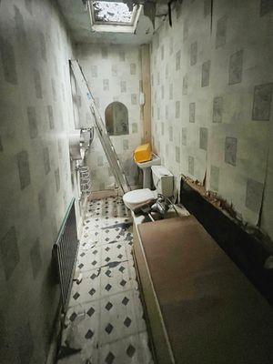Bathroom- click for photo gallery